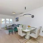 Modern Living Airy