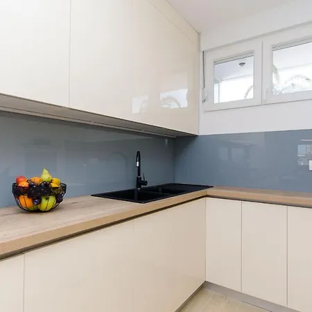 Modern Living Airy Apartman Split