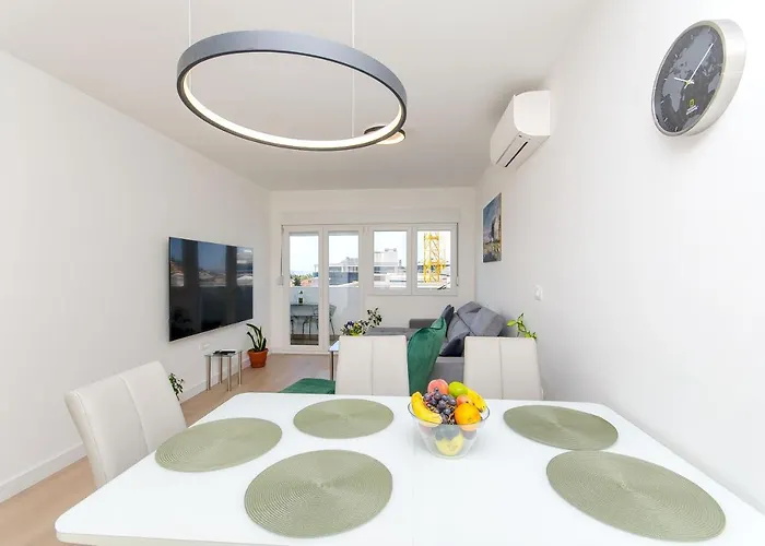 Modern Living Airy