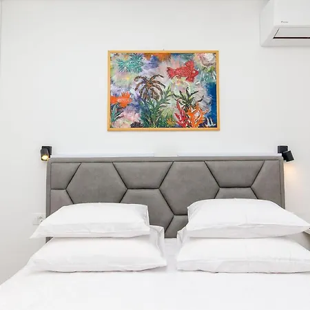 Modern Living Airy Appartement